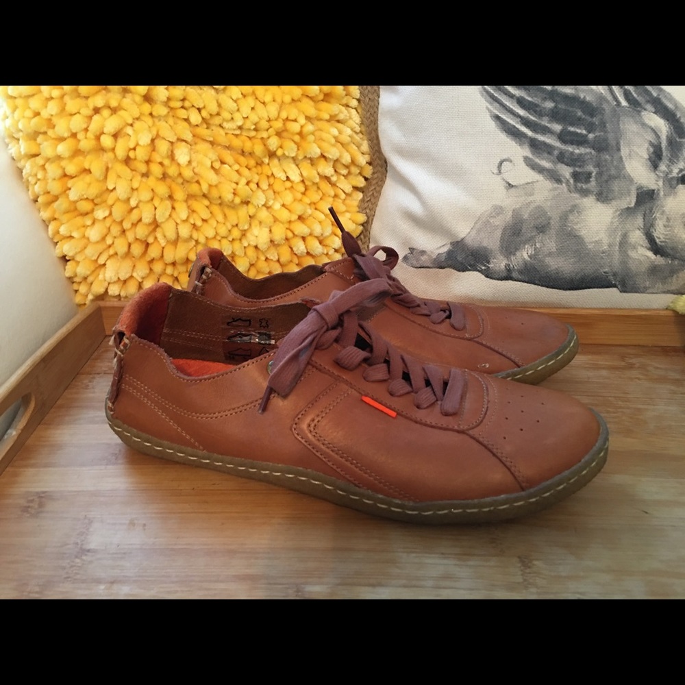 J Shoes